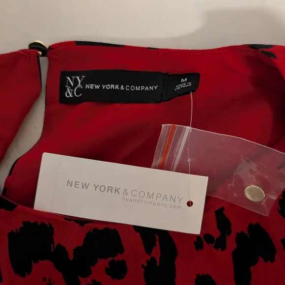NWT New York & Company Red and Black Long Sleeve Dress - Picture 6 of 9